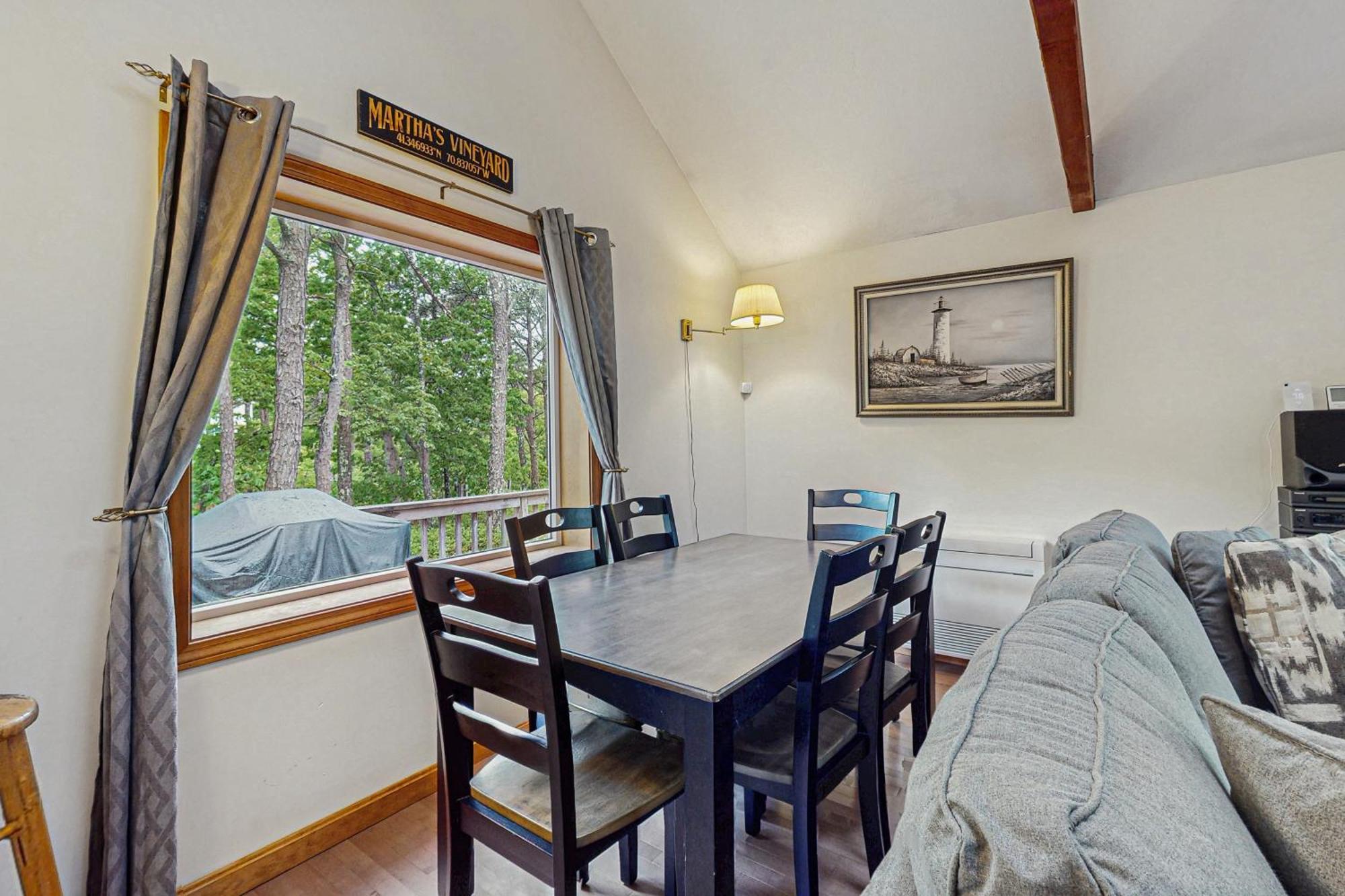 Wooded Oasis Villa Едгартаун Екстериор снимка