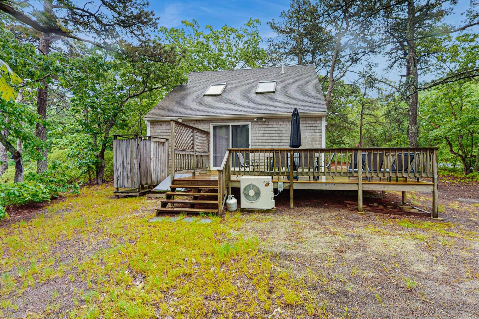 Wooded Oasis Villa Едгартаун Екстериор снимка
